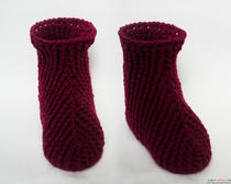 Вяжем крючком теплые детские носочки на зиму