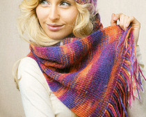 Зимний женский комплект: шапка и шарф с узором