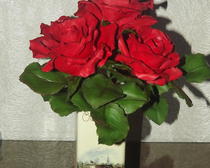 Красные розы из холодного фарфора