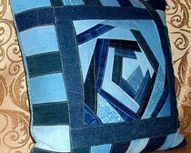 Декоративные подушки из джинсы