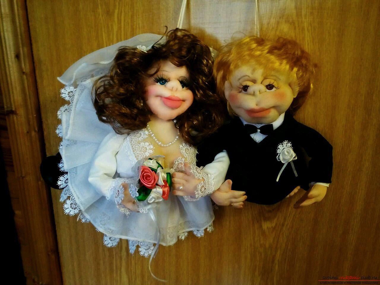 Свадебная пара - куклы из колготок