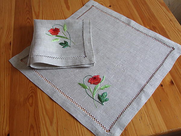 Салфетка "Мак".. Текстиль, ковры - ручной работы.