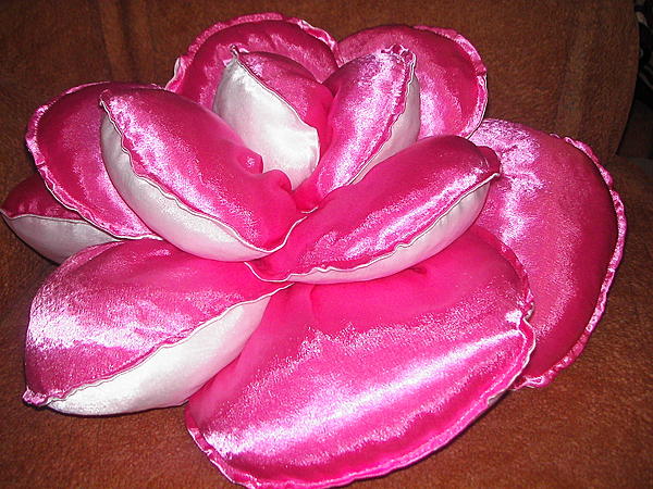 Декоративная подушка Роза.