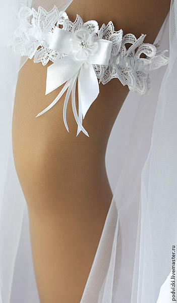 Подвязка для невесты Белоснежка. Одежда и аксессуары - ручной работы. Фото 2
