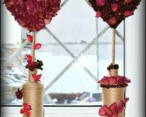 Интерьерные украшения: сердечки из кофейных зерен и цветочных лепестков