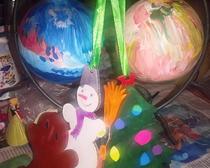 Елочная игрушка: разноцветные шары