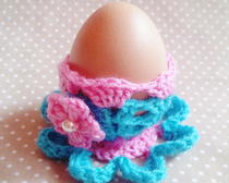 Вязание крючком: подставка для пасхальных яиц