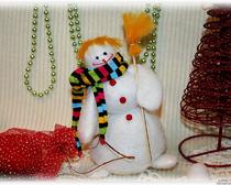 Новогодние поделки: Снеговик с метлой