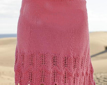 Мастер-класс по вязанию спицами розовой юбочки с ажурными краями