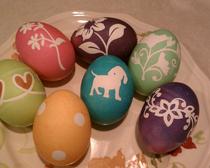 Необычные способы покраски яиц к Пасхе