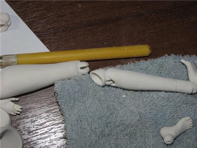 Как самостоятельно сделать куклу из полимерной глины. Фото №10