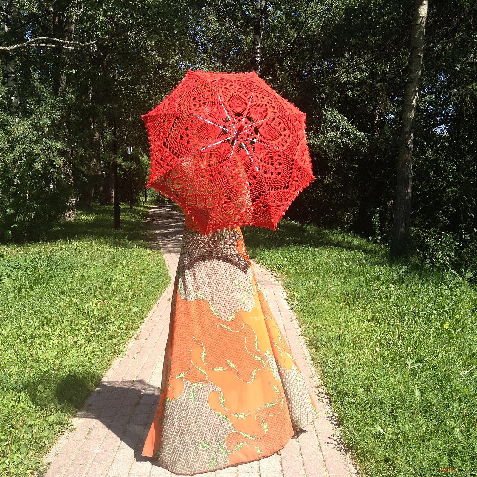 Вязание крючком: зонт из пряжи "Астра" и чешской органзы