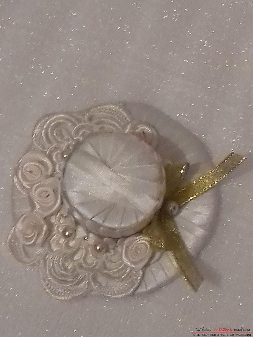 Шампанское оформленное в наряд невесты с конфетами "Ферреро Роше"
