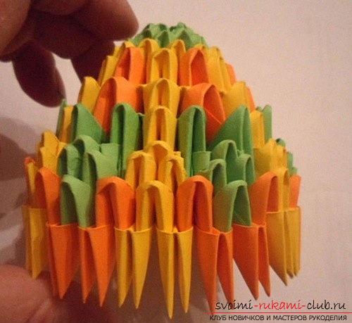 Как сделать сувенир с пасхальной тематикой в технике модульного оригами, пошаговые фото и описание создания пасхального яйца. Фото №17