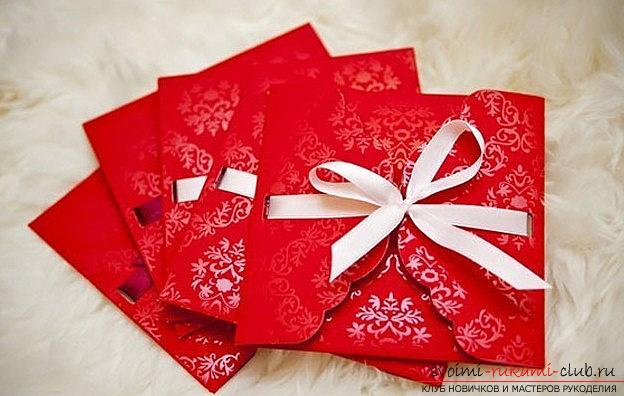 Скрапбукинг новогодней открытки-конверта своими руками - пошаговый мастер-класс. Фото №7