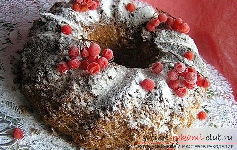 Рождественский кекс - английский рецепт выпечки кекса с миндалем и брусникой. Фото №1