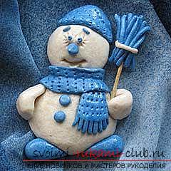 Как сделать своими руками игрушечного снеговика, который не растает, пошаговые фото создания снеговичка из теста, ткани и вязанного крючком. Фото №1