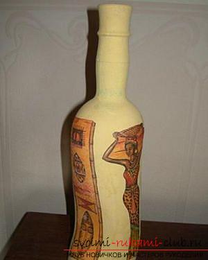 Декупаж бутылки в африканском стиле, поделки из скорлупы, как сделать мозаику из скорлупы своими руками, мозаика из яичной скорлупы на стеклянной бутылке, подробный мастер-класс по декорированию бутылки в африканском стиле.. Фото №13