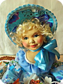 Кукла с  конфетницей своими руками