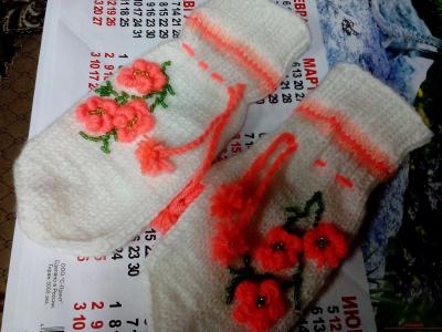 Элитные рукавички с вышивкой