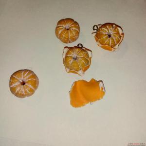 Украшения из полимерной глины: Сережки-мандаринки