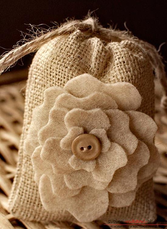 Поэтапное изготовление декоративного мешочка для кофе своими руками с использованием натуральных материалов.. Фото №8