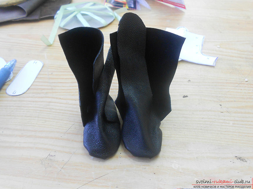 Построение выкройки ботиночек для куклы и их изготовление.. Фото №16