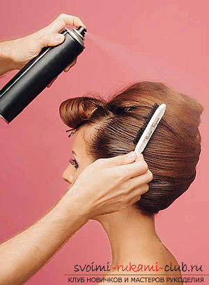 Как выполнить интересную свадебную причёску на средние волосы своими руками. Фото №15