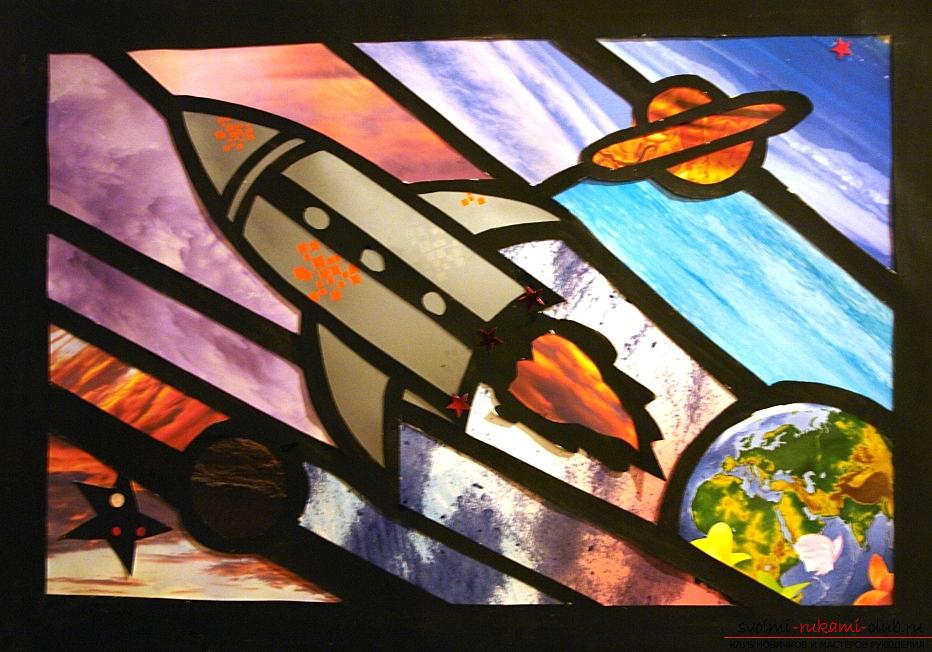 Яркая картонная открытка на День космонавтики своими руками с фото и описанием. Фото №2