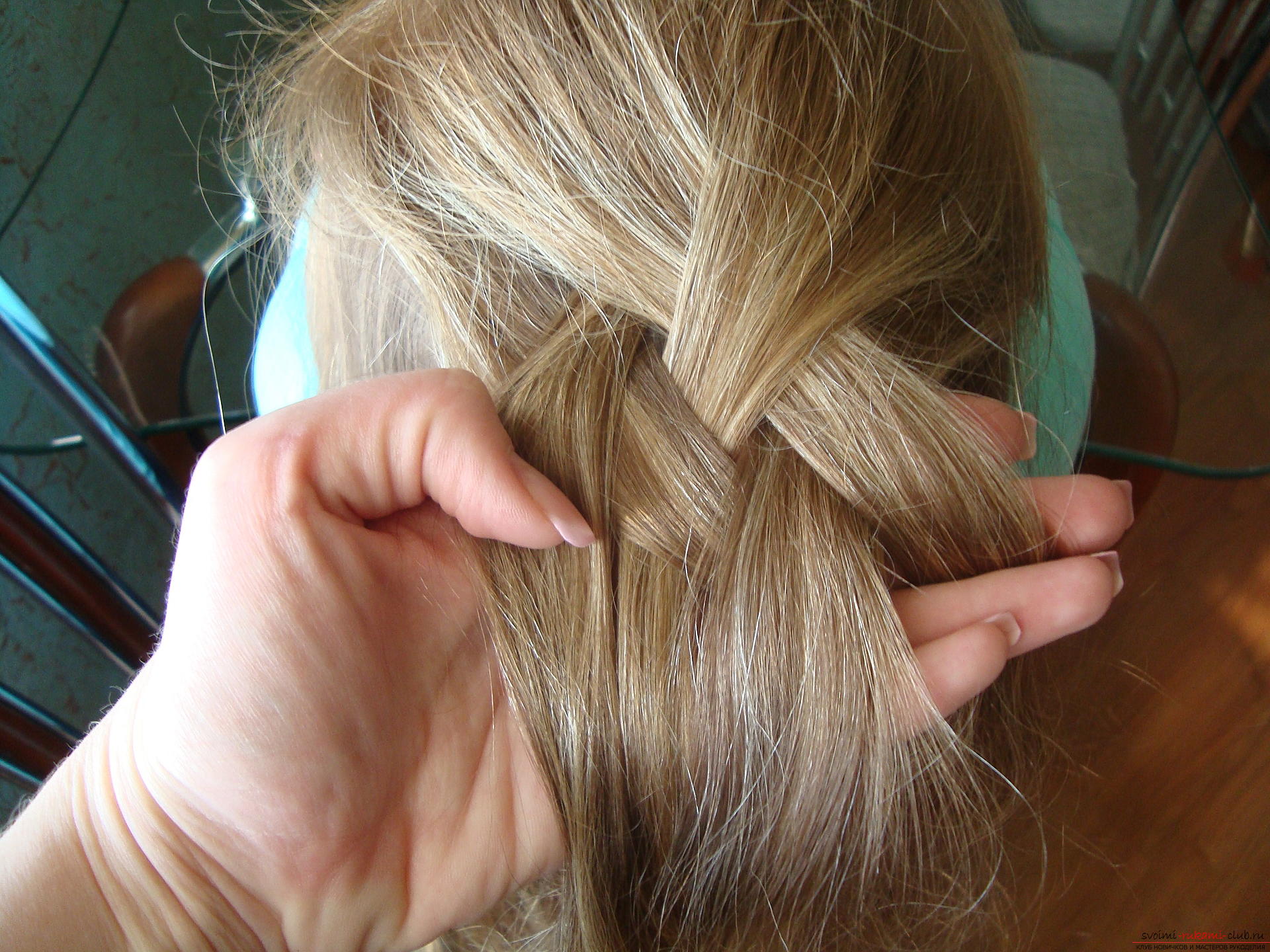 Фото к уроку по плетению пятипрядной косы. Фото №6