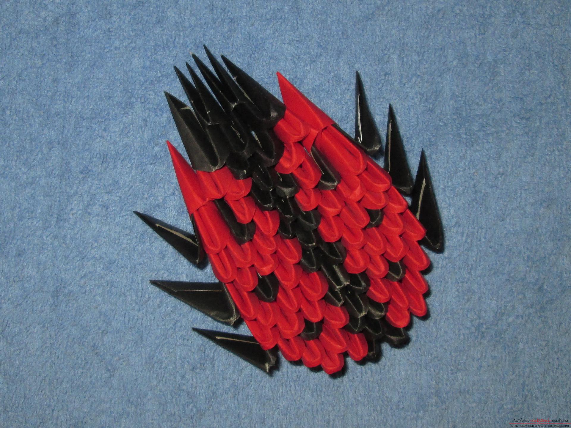 Этот мастер-класс расскажет как сделать модульное оригами из бумаги - божью коровку.. Фото №1