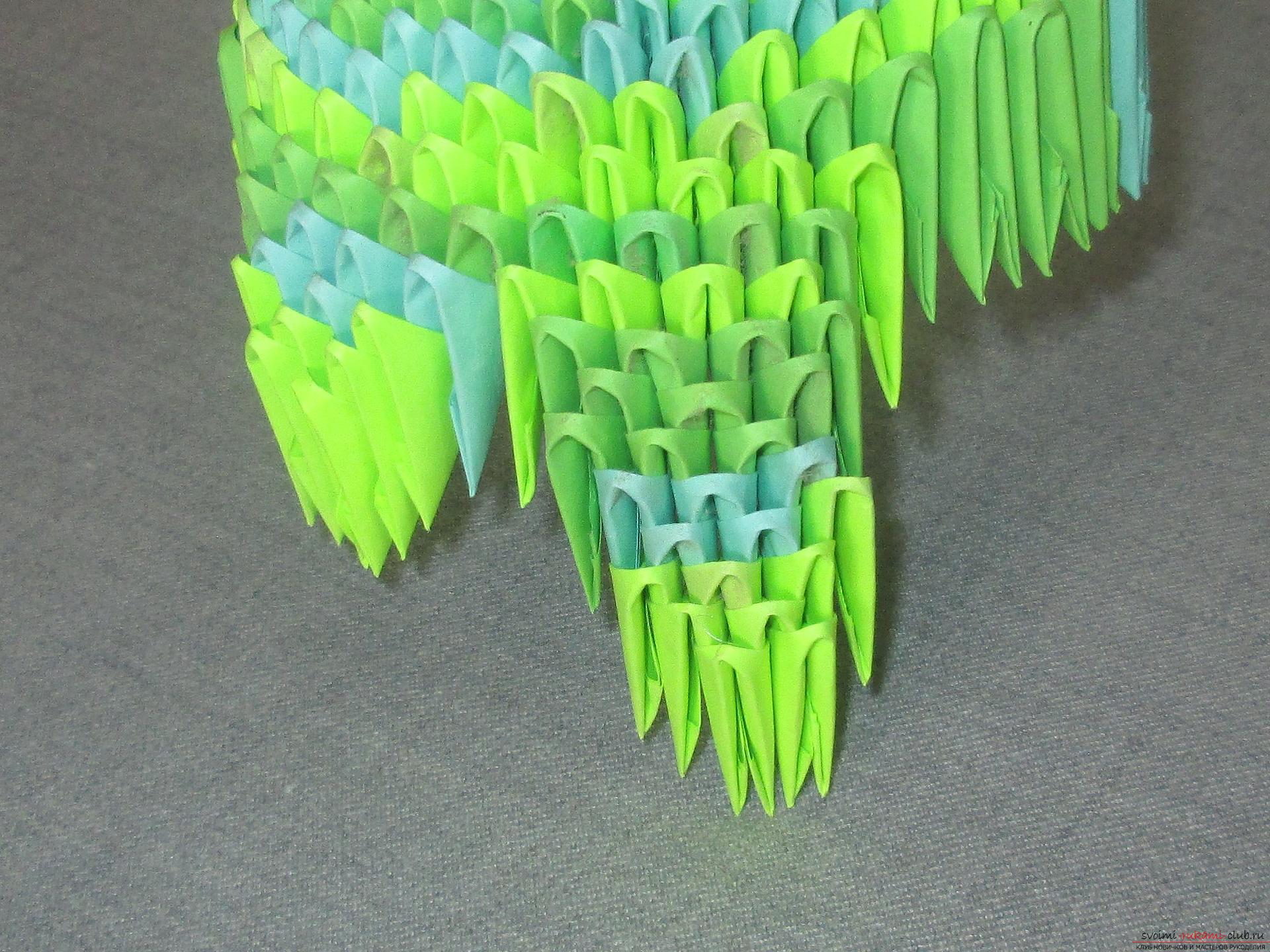 Данный подробный мастер-класс модульного оригами с пошаговыми фото содержит схему сборки березы из бумаги.. Фото №25
