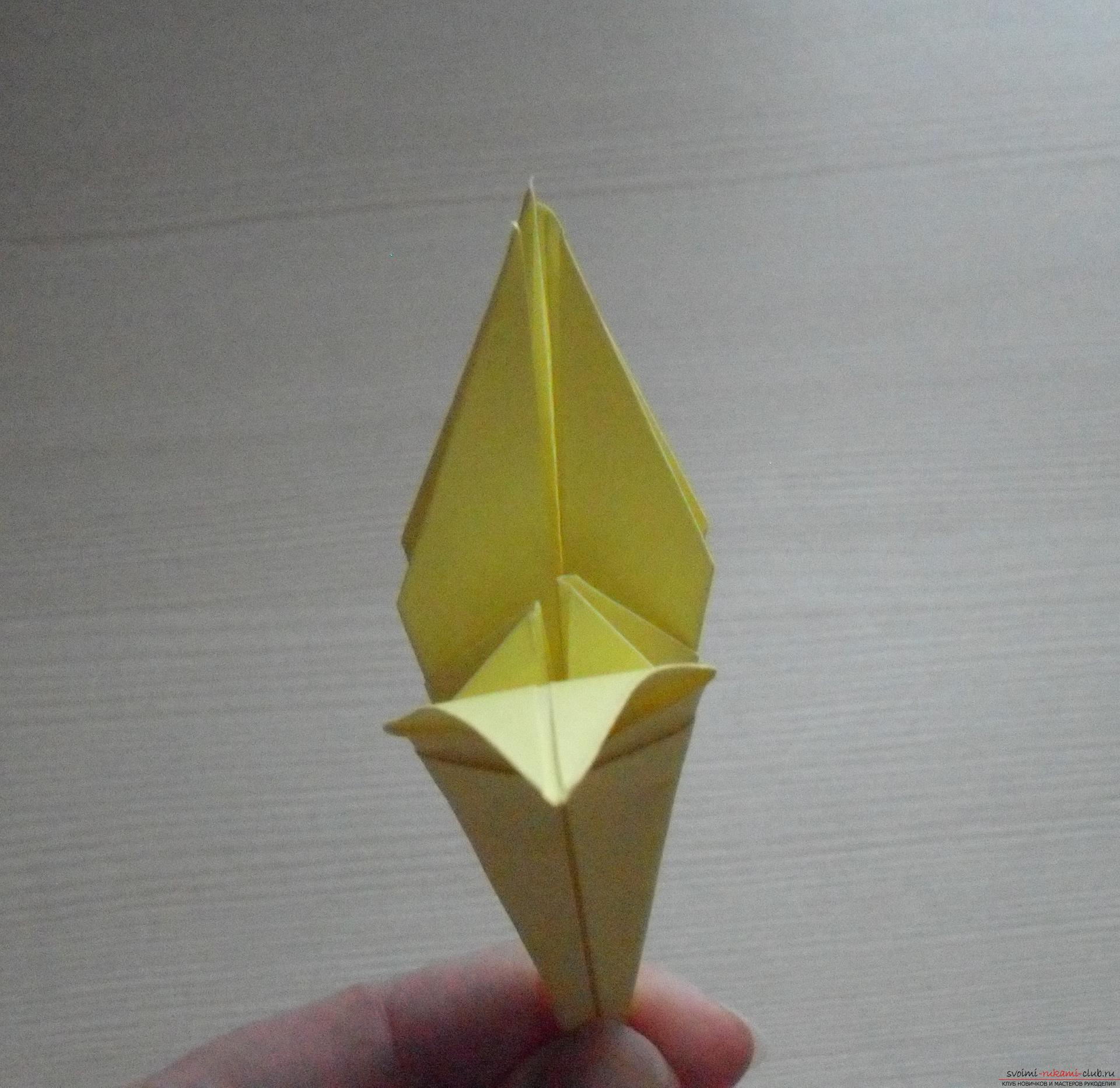 Этот пошаговый мастер-класс с инструкцией модульного оригами научит как сделать корзинку с лилиями.. Фото №36