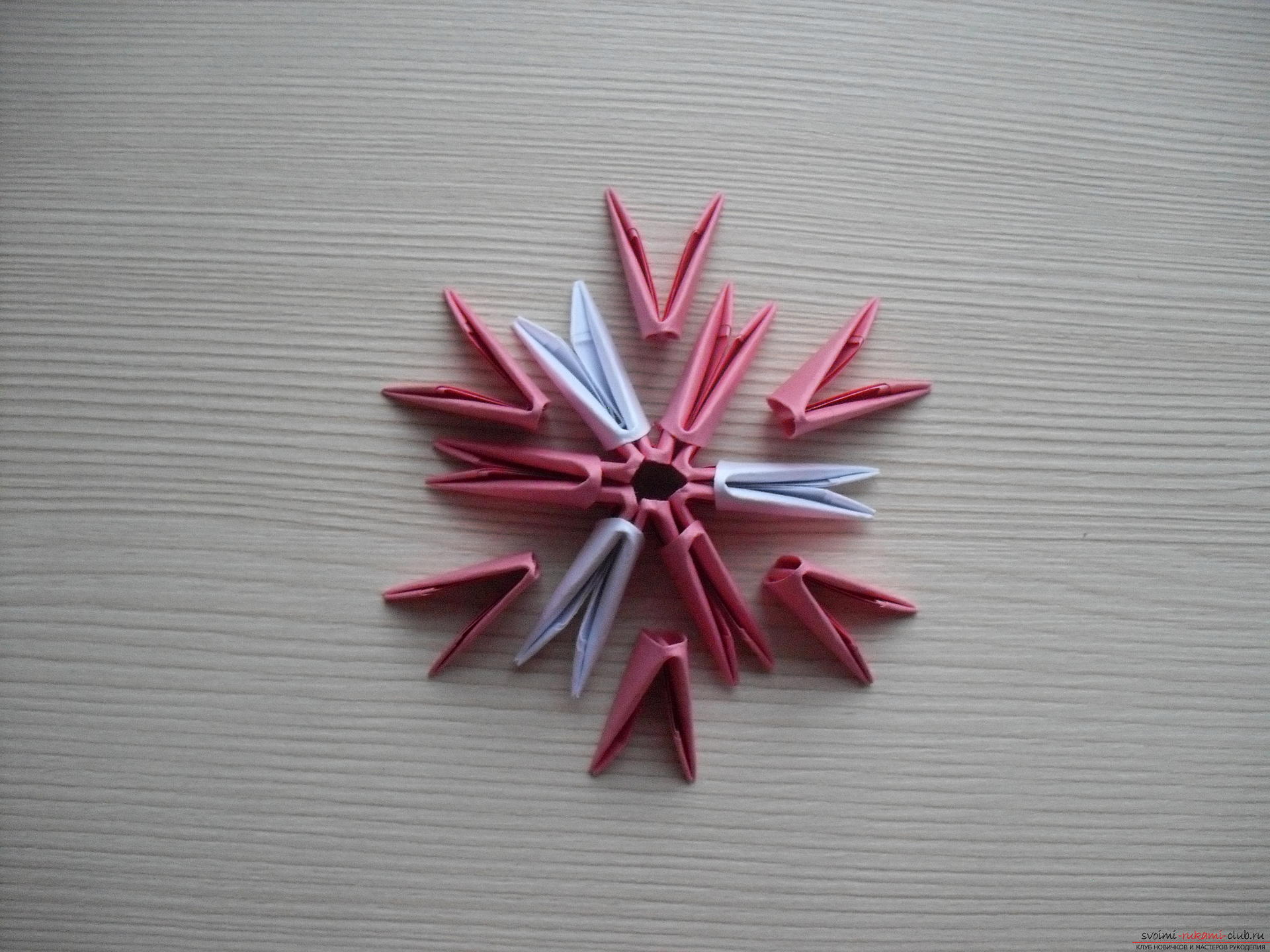 Этот мастер-класс научит как сделать модульное оригами - гриб мухомор.. Фото №4