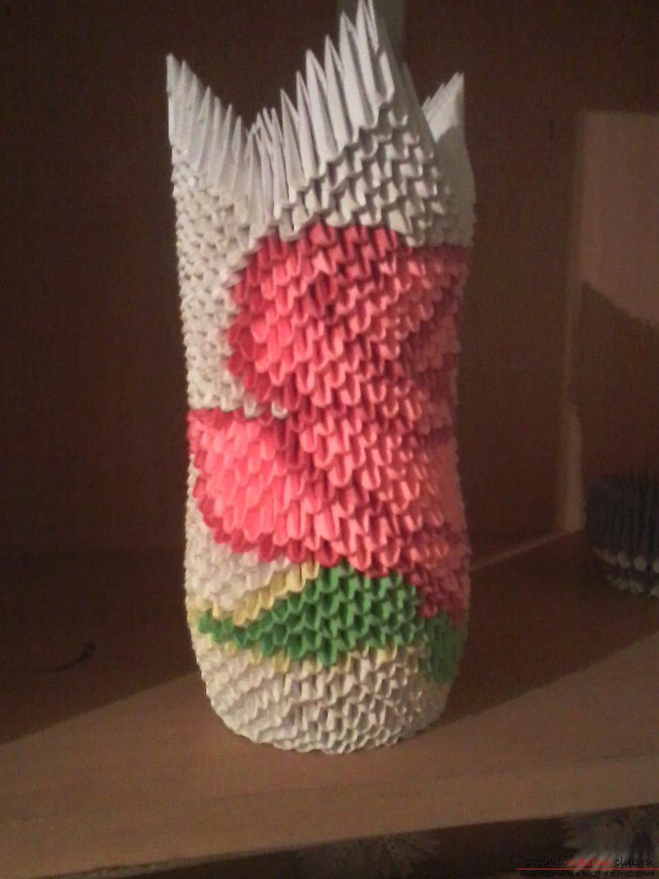 Модульное оригами: ваза с розой. Фото №3