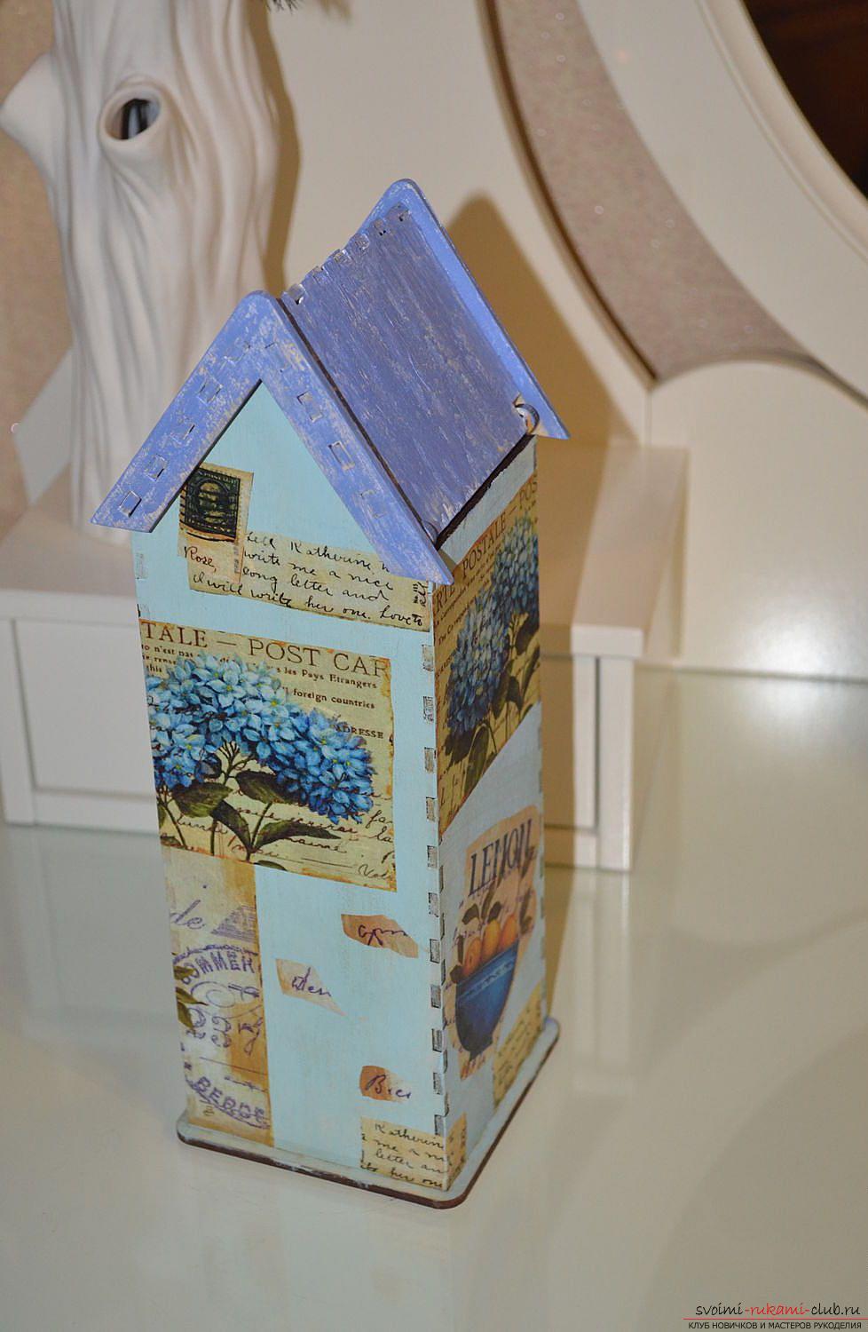 Чайный домик, декорированный декупажем. Фото №2