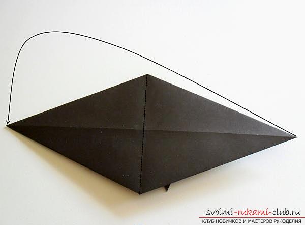 Как сделать ворону в технике оригами. Фото №10