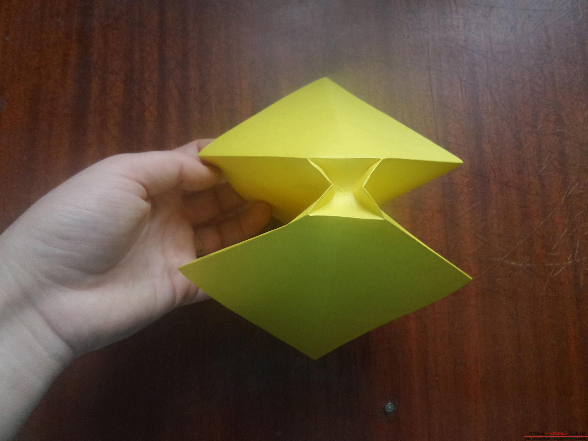 Этот мастер-класс предназначен для тех, кто хочет научиться делать своими руками бант оригами. Фото №13