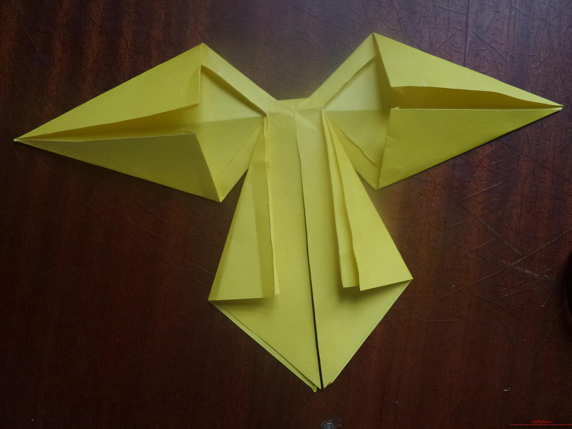 Этот мастер-класс предназначен для тех, кто хочет научиться делать своими руками бант оригами. Фото №26