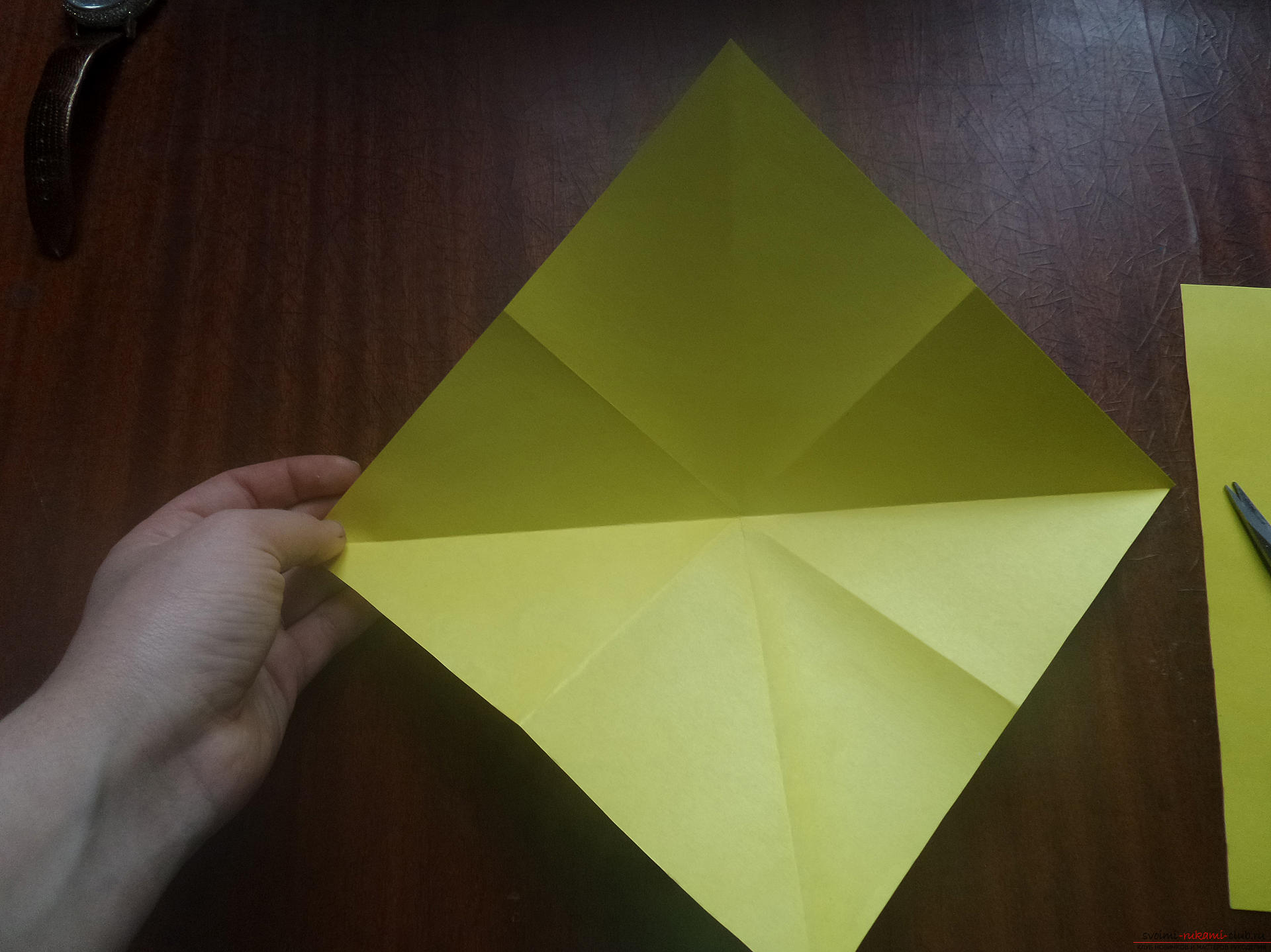 Этот мастер-класс предназначен для тех, кто хочет научиться делать своими руками бант оригами. Фото №7