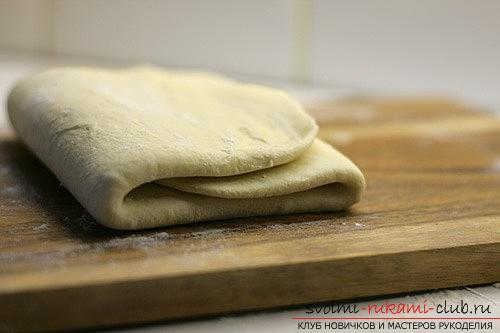 Сделать слоеное тесто своими руками без дрожжей: готовка и выпечка с фото
