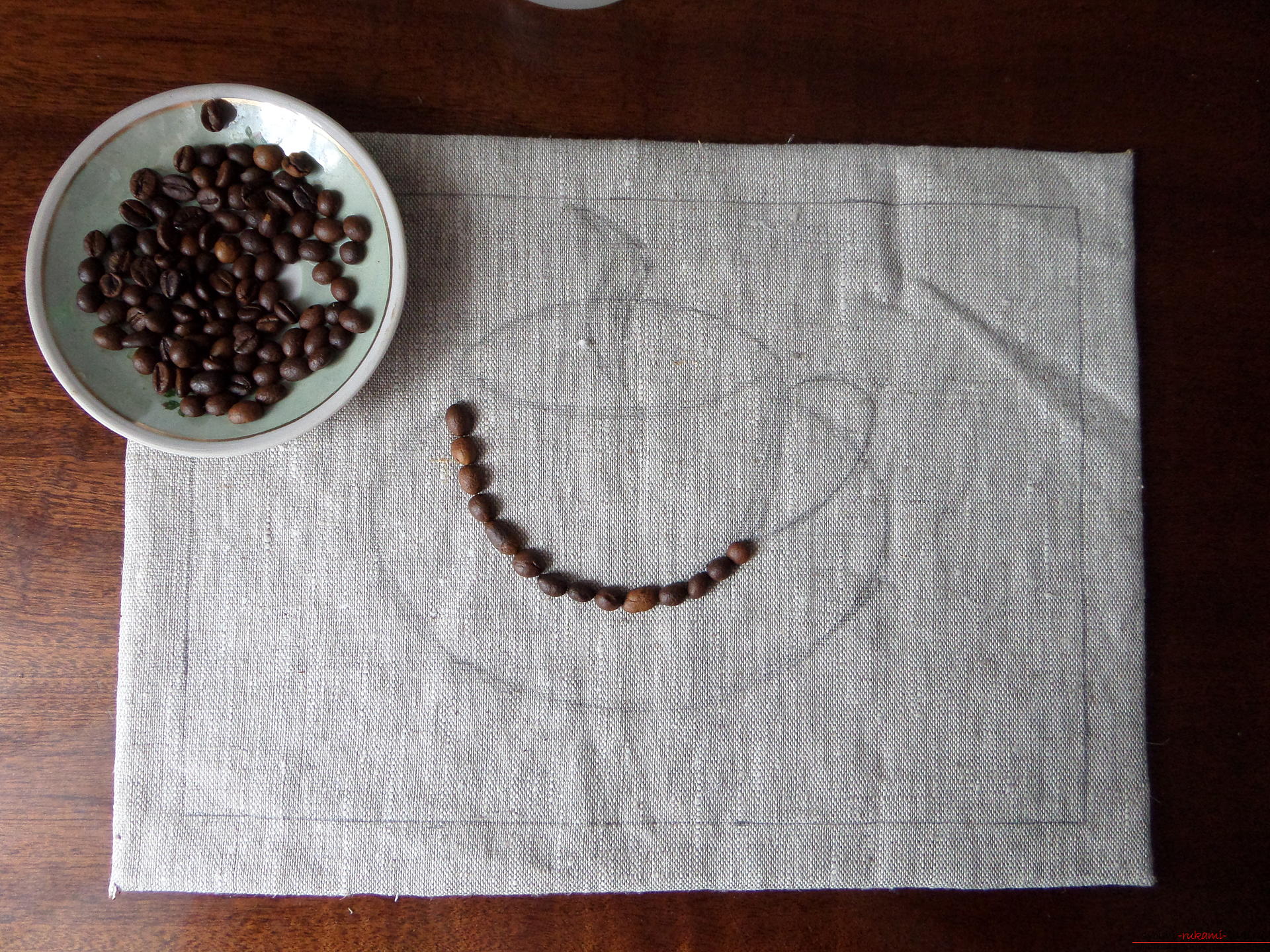 Этот мастер-класс с фото и описанием научит как делать кофейные картины из зерен кофе для кухни.. Фото №19