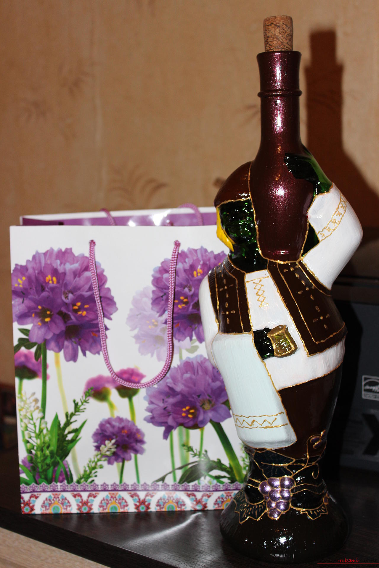 Акриловые краскив декоре бутылок. Фото №2
