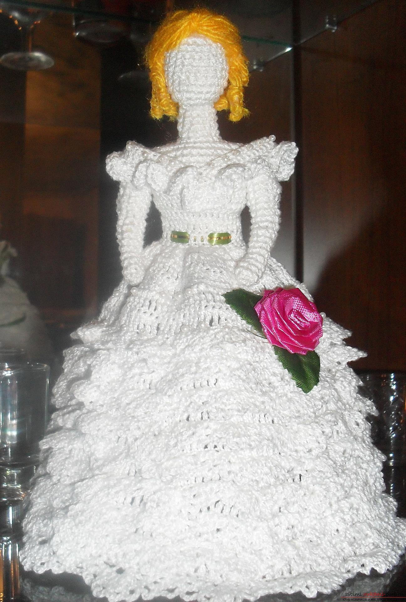 Идея для рукоделия своими руками - кукла-невеста, связанная крючком. Фото №1