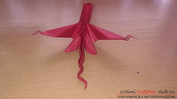 Этот подробный мастер-класс содержит схему оригами-дракона из бумаги, которого можно сделать своими руками.. Фото №44