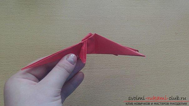 Этот подробный мастер-класс содержит схему оригами-дракона из бумаги, которого можно сделать своими руками.. Фото №35