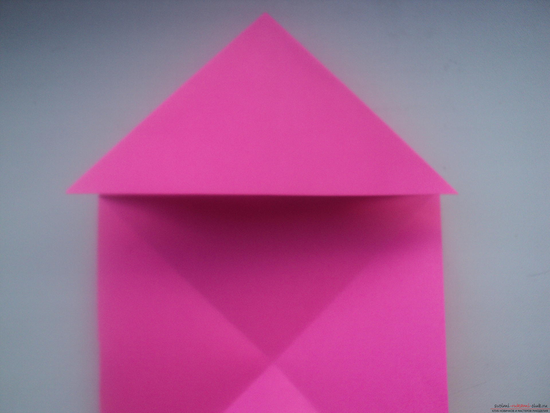 Этот подробный мастер-класс с пошаговыми фото и описанием научит как сделать своими руками оригами-сердце из бумаги.. Фото №16