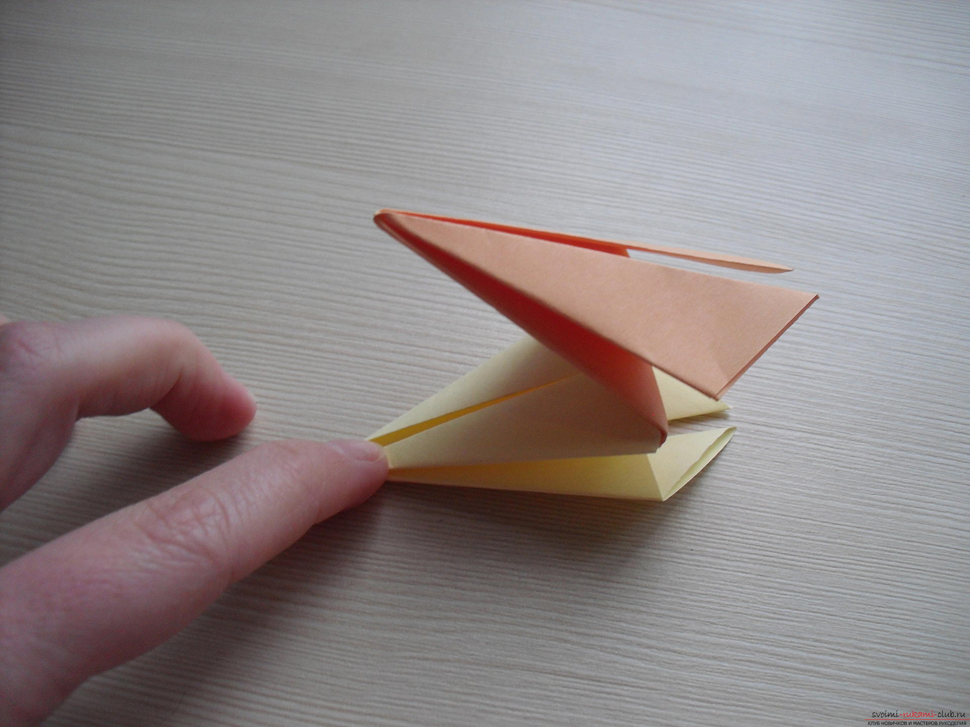 Этот мастер-класс расскажет как сделать своими руками поделку из бумаги - оригами-трансформер.. Фото №16