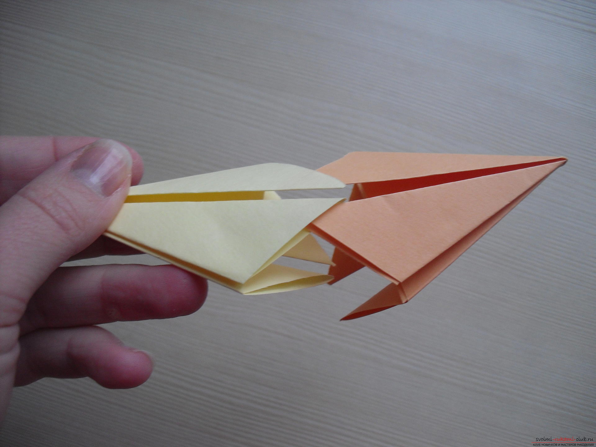 Этот мастер-класс расскажет как сделать своими руками поделку из бумаги - оригами-трансформер.. Фото №14