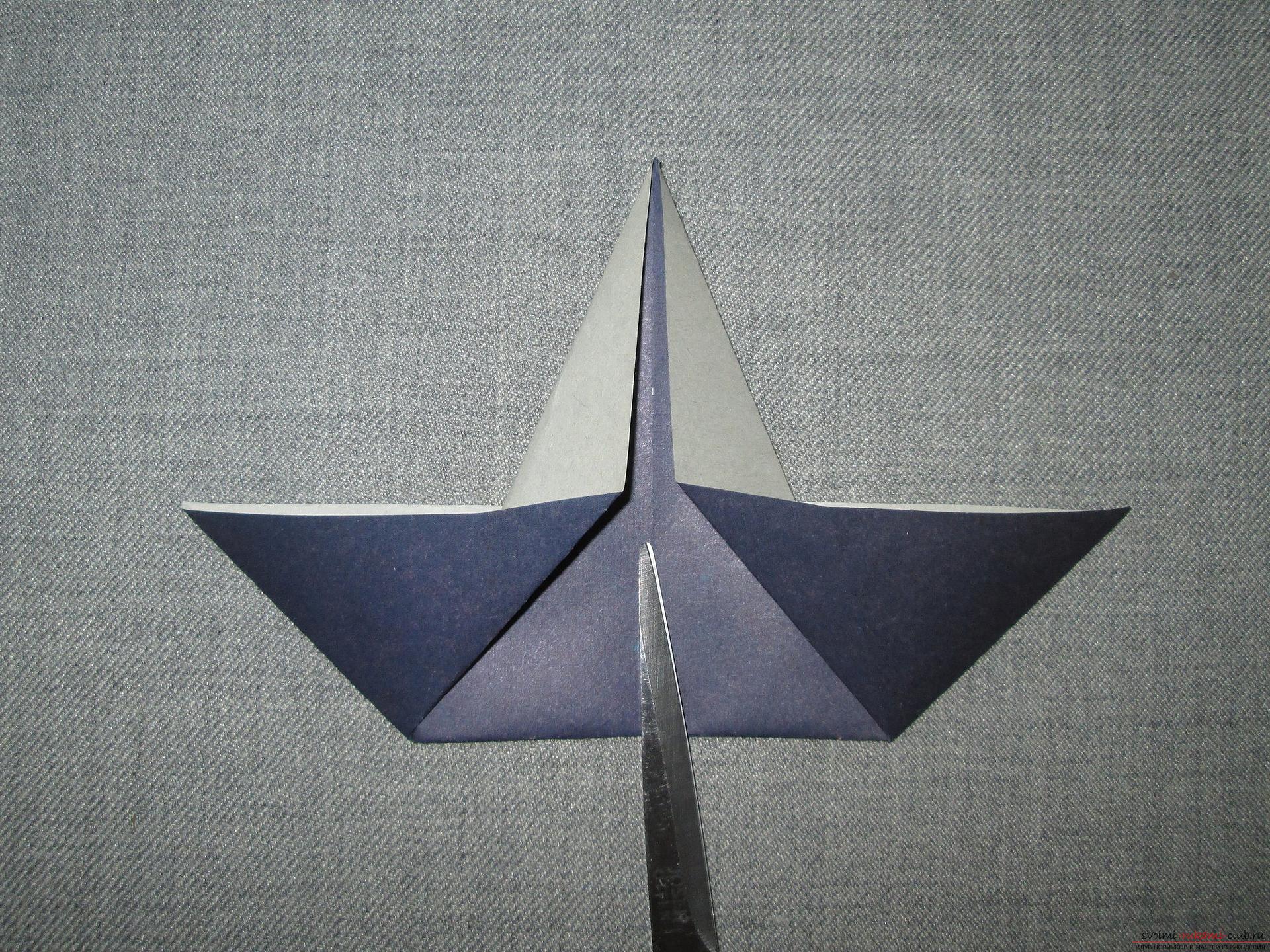Этот подробный мастер-класс с фото и описание научит как сделать оригами для начинающих - оригами-ворону из бумаги.. Фото №5